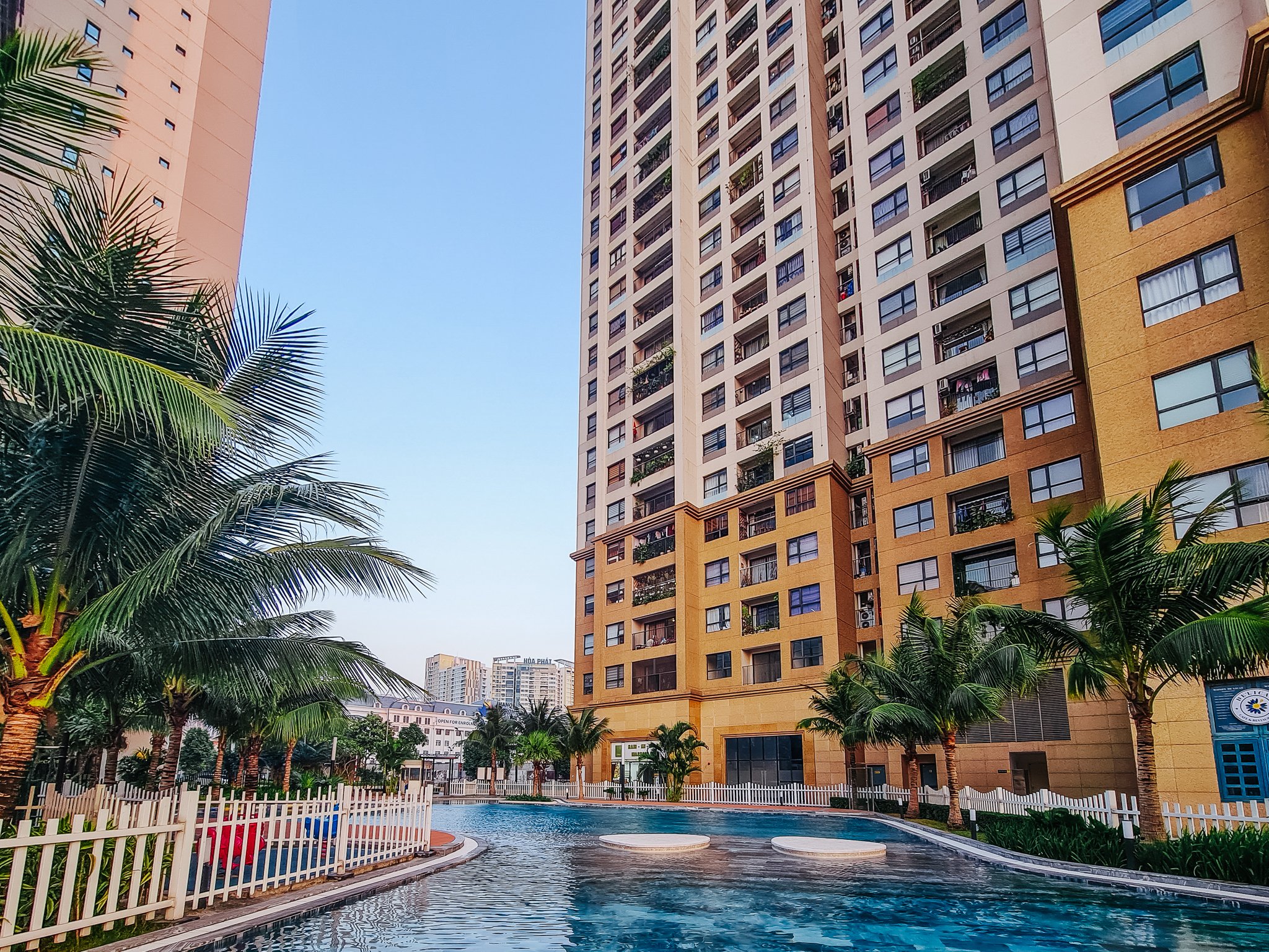 BÁN GẤP CĂN 2PN VIEW HỒ 83m² TẠI Vinhomes D'Capitale