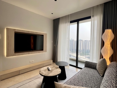 Căn hộ 2 ngủ view hồ tại Vinhomes D'Capitale