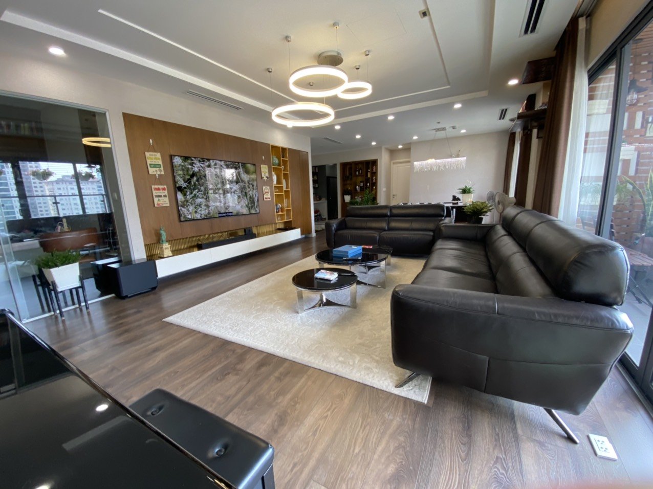 Bán gấp căn góc 3PN - 97m2 tại Imperia Garden, SHLD giá tốt