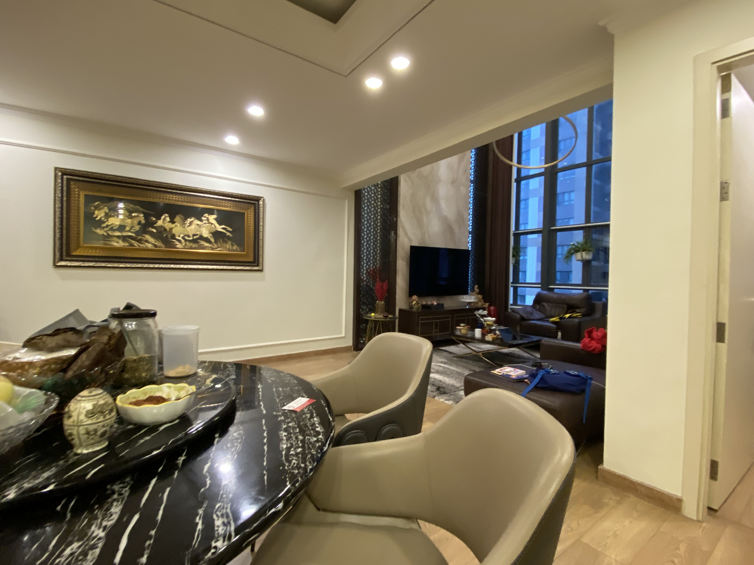 Bán căn hộ 3 ngủ 187m2 giá 12.8 tỷ tại Mulberry Lane