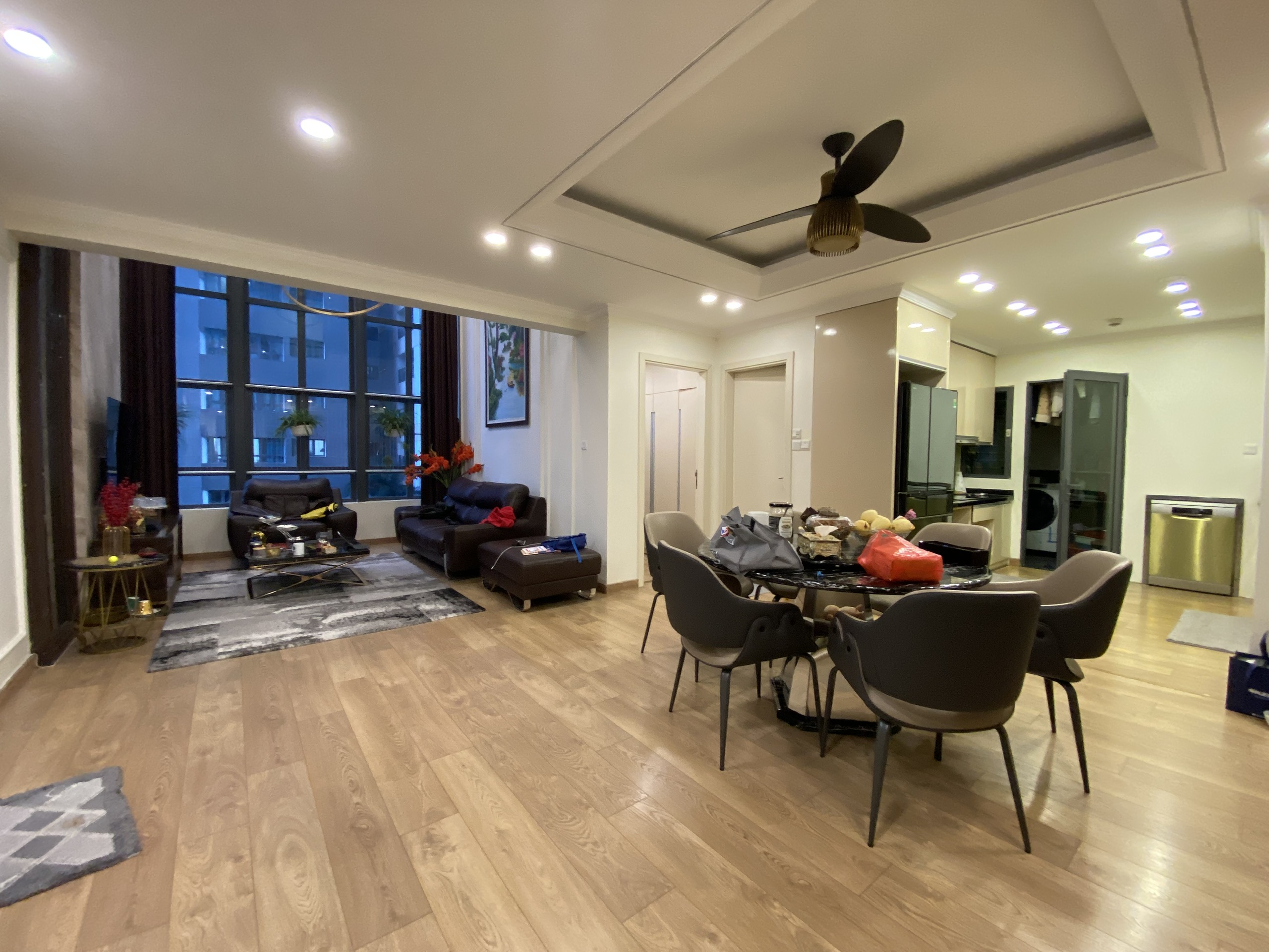 Bán căn hộ 3 ngủ 187m2 giá 12.8 tỷ tại Mulberry Lane