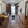 Phòng khách thoáng sáng tại căn hộ 2 ngủ chung cư Imperia Garden